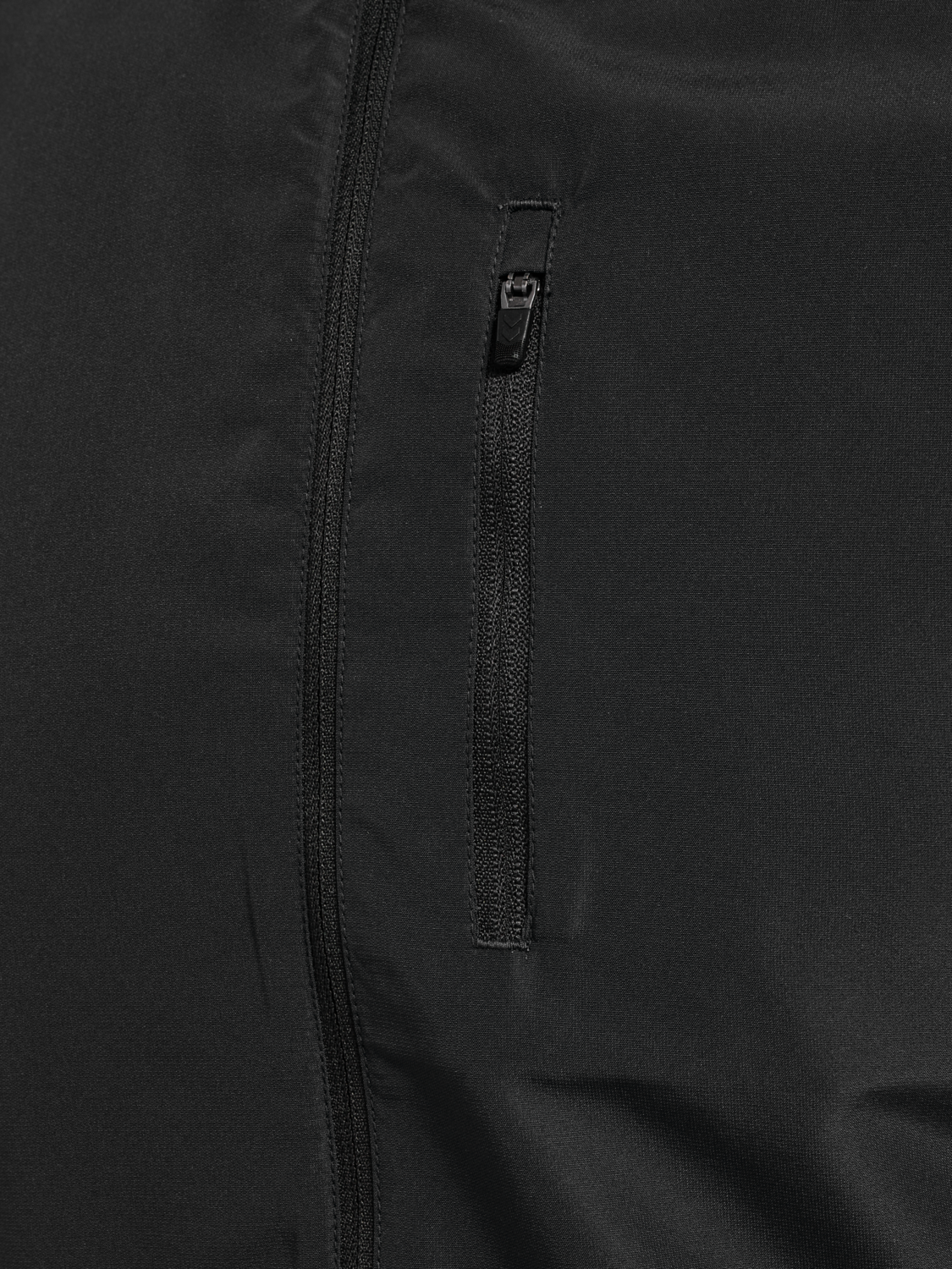 hmlRUN JACKET, BLACK, packshot