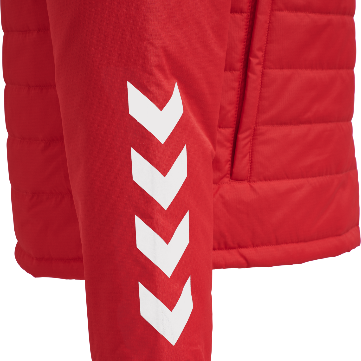 hmlPROMO SHORT BENCH JACKET, TRUE RED, packshot