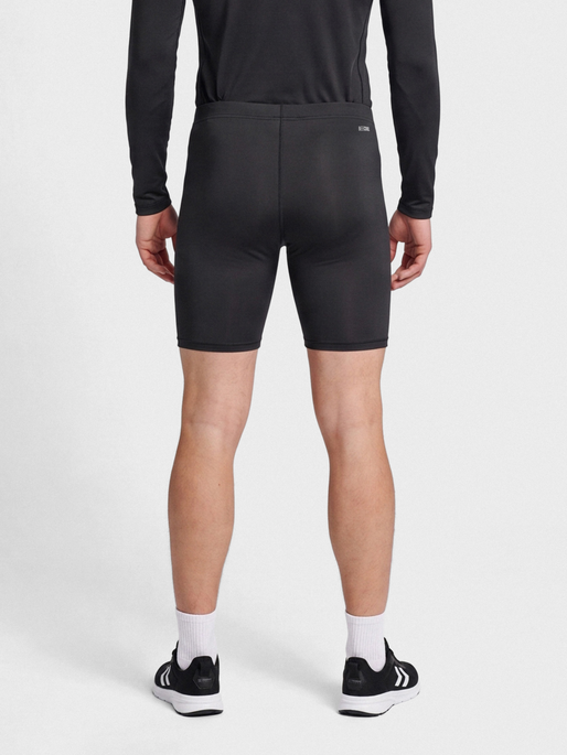hmlBL ESSENTIAL SHORT TIGHTS, BLACK, model