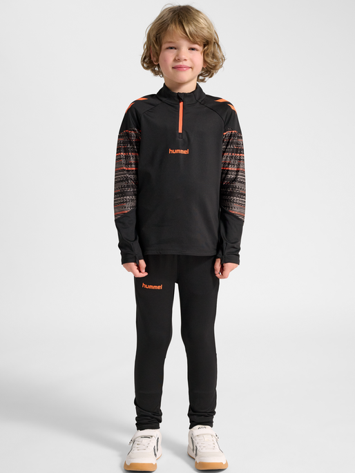 hmlBLAZE PRO TRAINING PANTS KIDS, BLACK/ORANGE, model