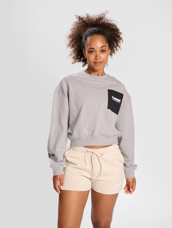 hmlLGC DACIA SWEATSHIRT, GREY MELANGE, model