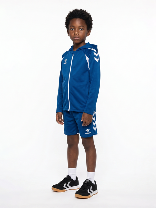 hmlCORE 2.0 ZIP HOODIE KIDS, TRUE BLUE/WHITE, model