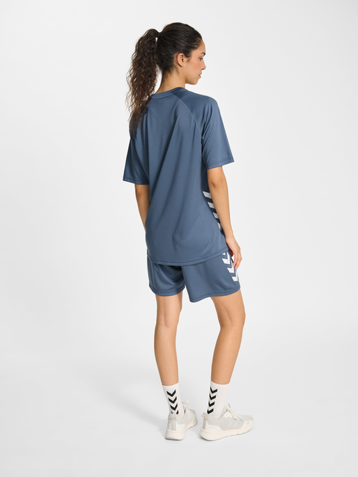 hmlPROMO SET, CHINA BLUE, model