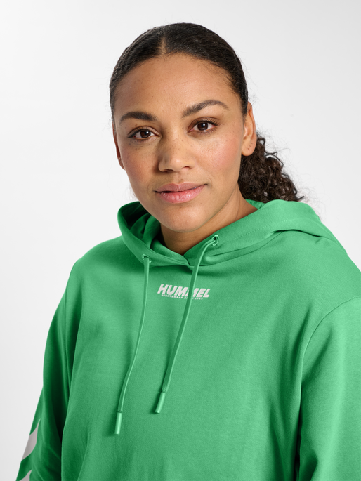 hmlLEGACY WOMAN HOODIE PLUS, GREEN SPRUCE, model