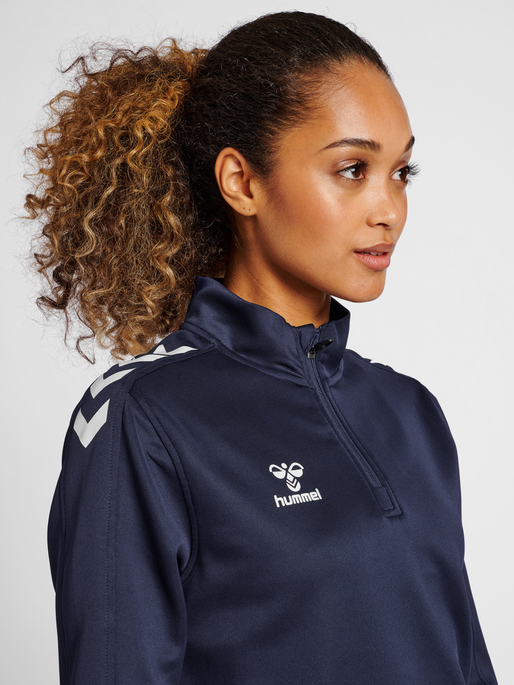 hmlCORE XK HALF ZIP SWEAT WOMAN, MARINE, model