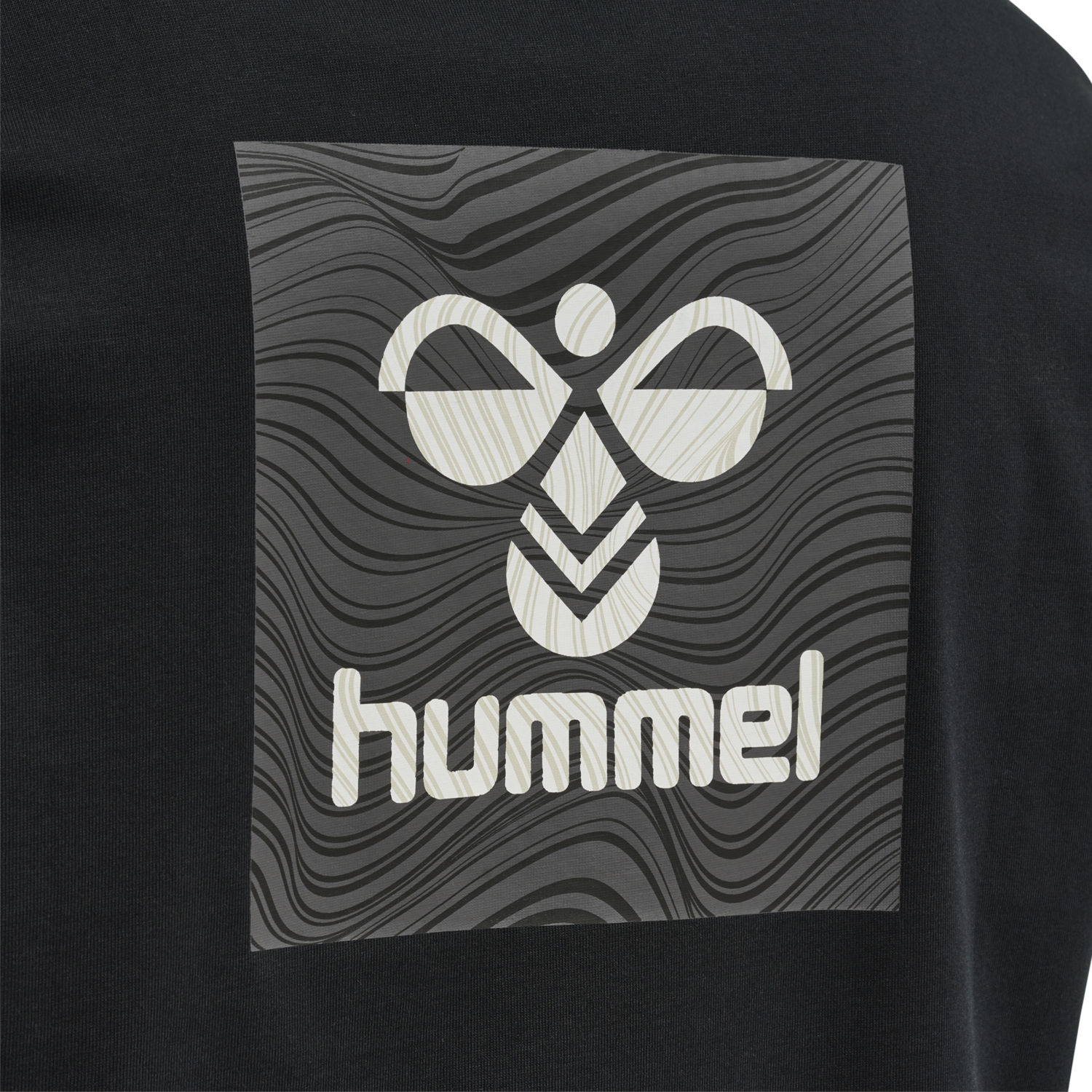 hmlOFFGRID TEE S/S, JET BLACK/FORGED IRON, packshot