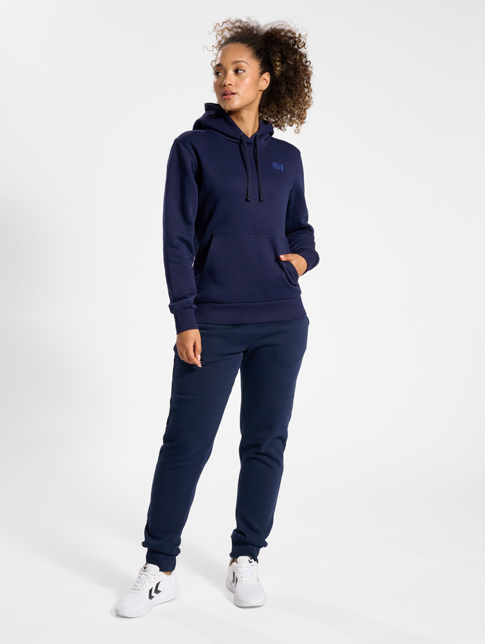 hmlCOURT COTTON HOODIE WOMAN, MARINE, model