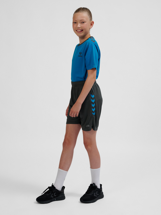 hmlSTALTIC POLY SHORTS KIDS, MAGNET, model