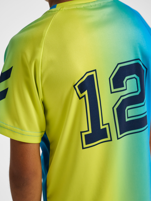 hmlSHIMMER T-SHIRT S/S, LIMEADE, model