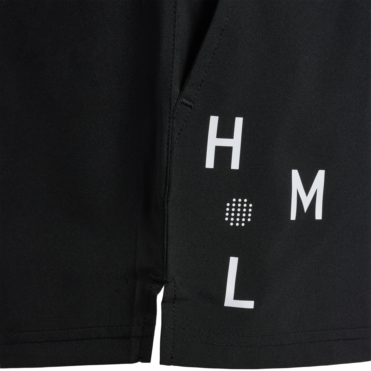 hmlACTIVE COURT WOV SHORTS WOMAN, BLACK, packshot