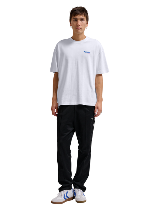 hmlLOOSE T-SHIRT S/S SW STADIUM, WHITE, model