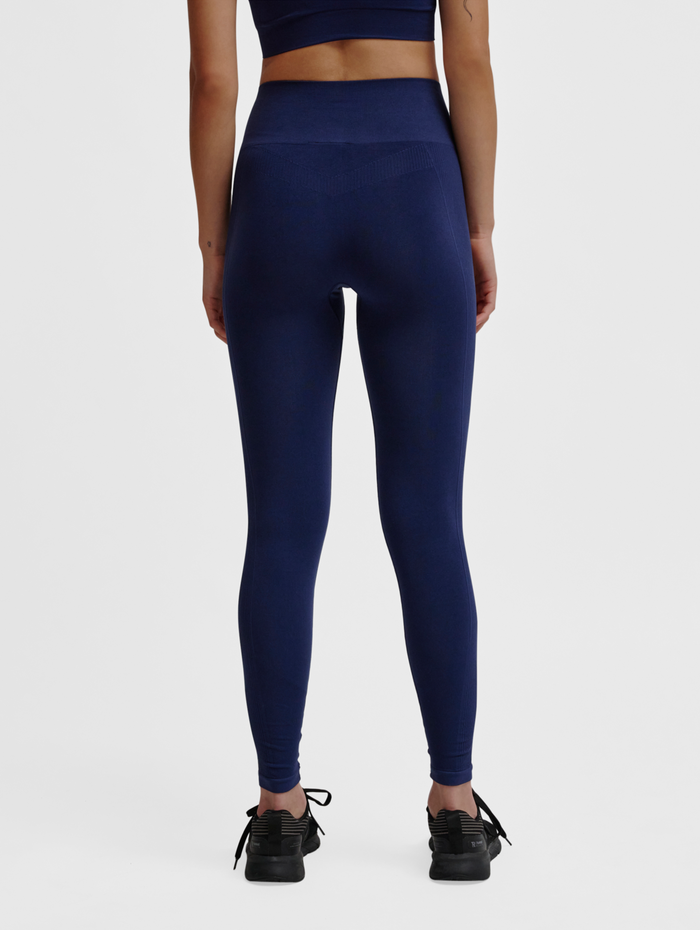 hmlTIF SEAMLESS HIGH WAIST TIGHTS, BLACK IRIS, model