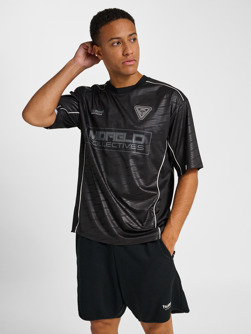hmlLOOSE TIGER SOCCER JERSEY S/S, BLACK, model