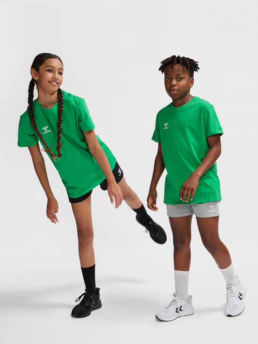 hmlGO 2.0 T-SHIRT S/S KIDS, JELLY BEAN, model