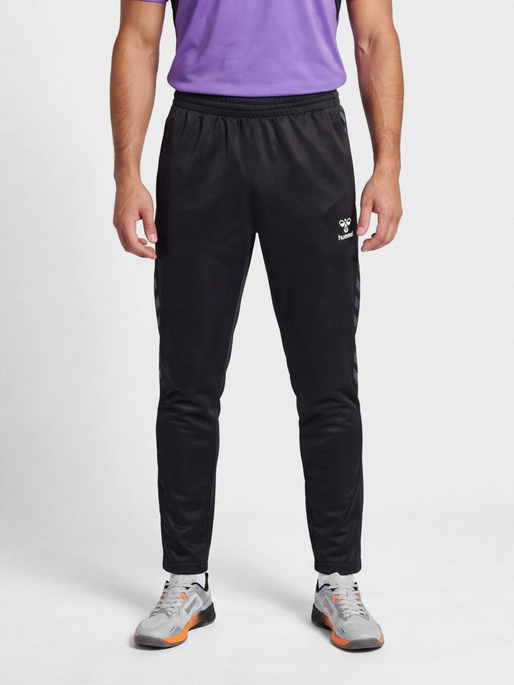 hmlAUTHENTIC TRAINING PANTS, BLACK, model