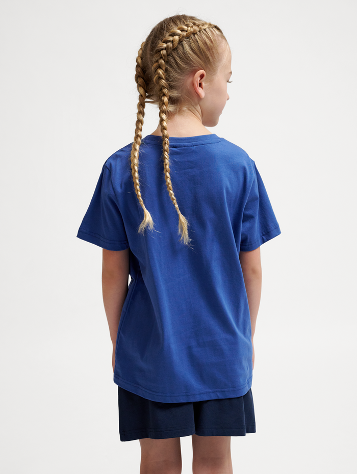 hmlTRELLE T-SHIRT S/S, TRUE NAVY, model