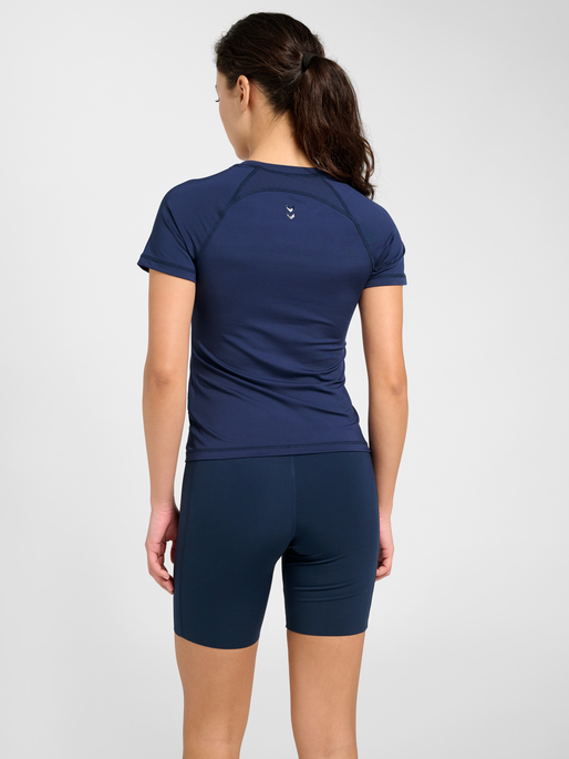 hmlPRIMA W T-SHIRT S/S, DRESS BLUES, model