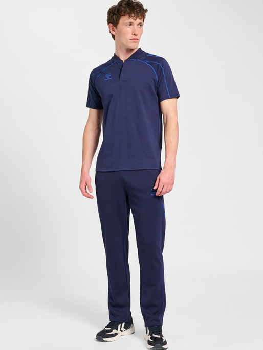 hmlMOVE 2.0 PANTS, MARINE, model