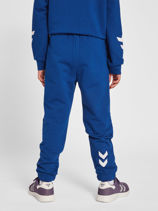 hmlVENTI TRACKSUIT, NAVY PEONY hmlVENTI TRACKSUIT, NAVY PEONY, model