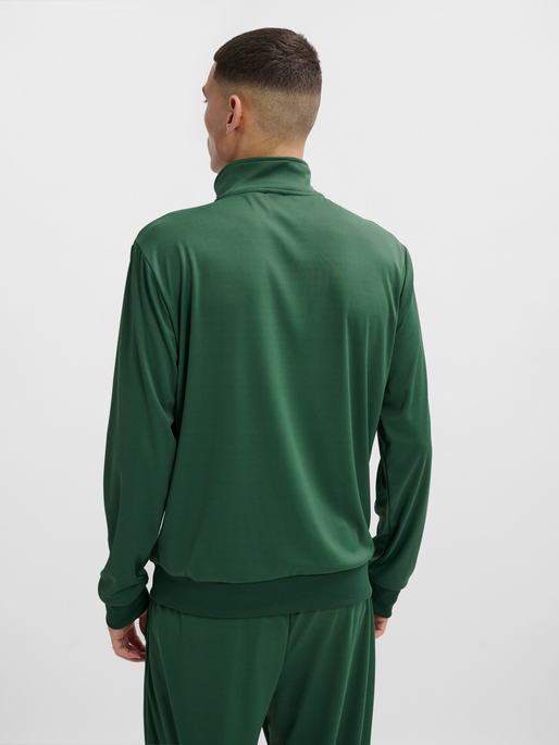 hmlFELIX  POLY TRACKSUIT SET, DARK GREEN, model