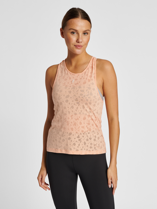 hmlMT IRIS BURNOUT TOP, ALMOST APRICOT, model