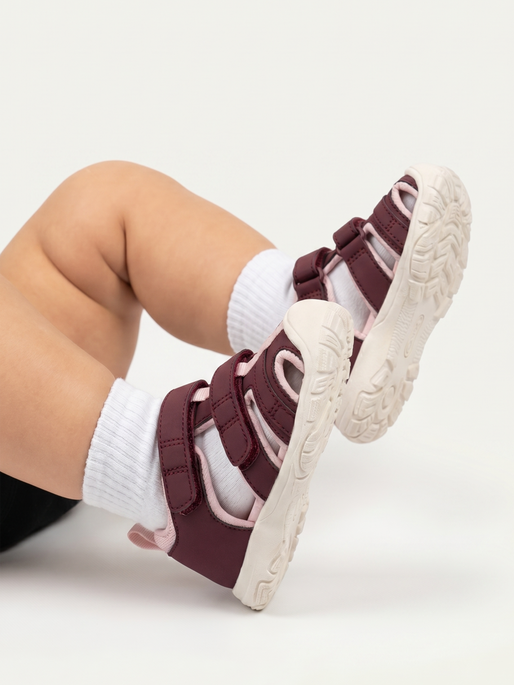 SANDAL VELCRO INFANT, NOCTURNE, model