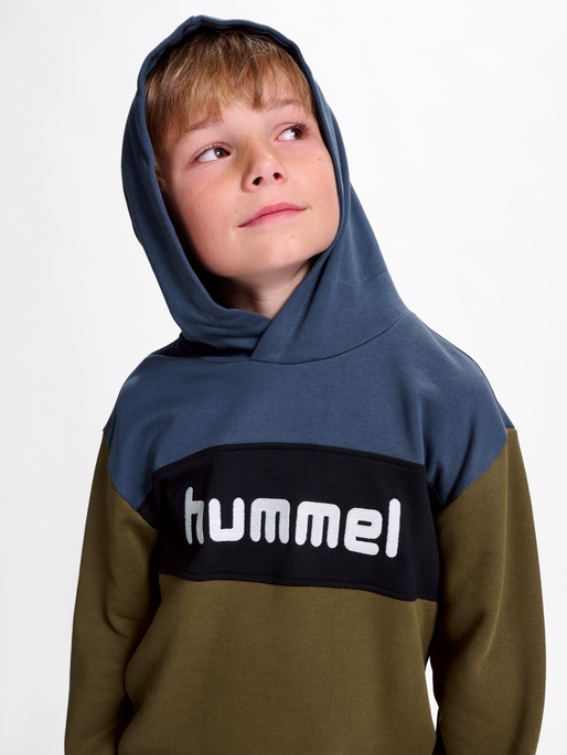 hmlMORTEN HOODIE, BEECH, model