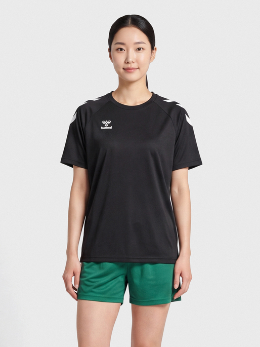 hmlCORE XK CORE POLY TEE  S/S WOMAN, BLACK, model