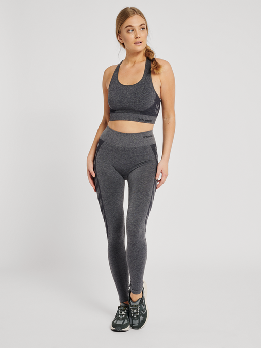hmlCOCO SEAMLESS SPORTS TOP, 1545, model
