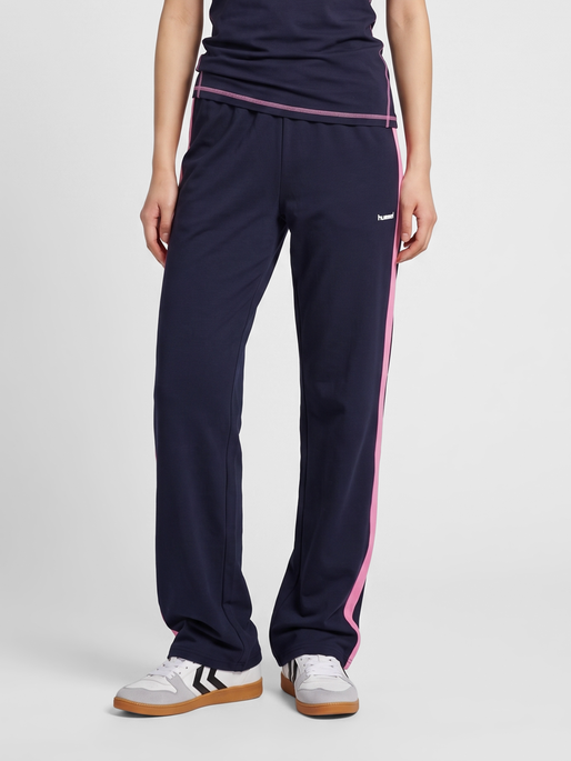 hmlI-D EASY PANTS, NIGHT SKY, model