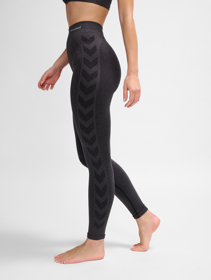 hmlCI SEAMLESS MID WAIST TIGHTS, BLACK MELANGE, model