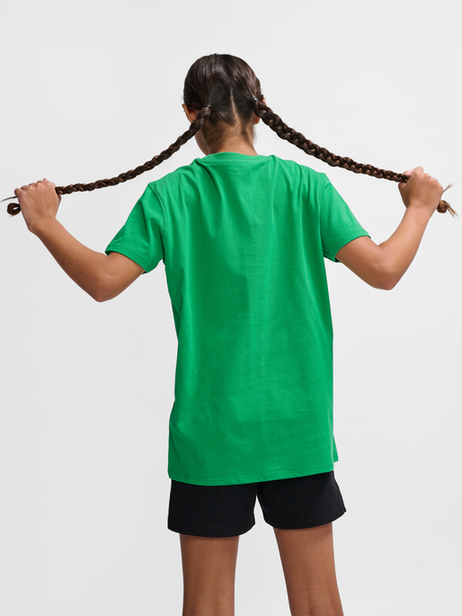 hmlGO 2.0 T-SHIRT S/S KIDS, JELLY BEAN, model