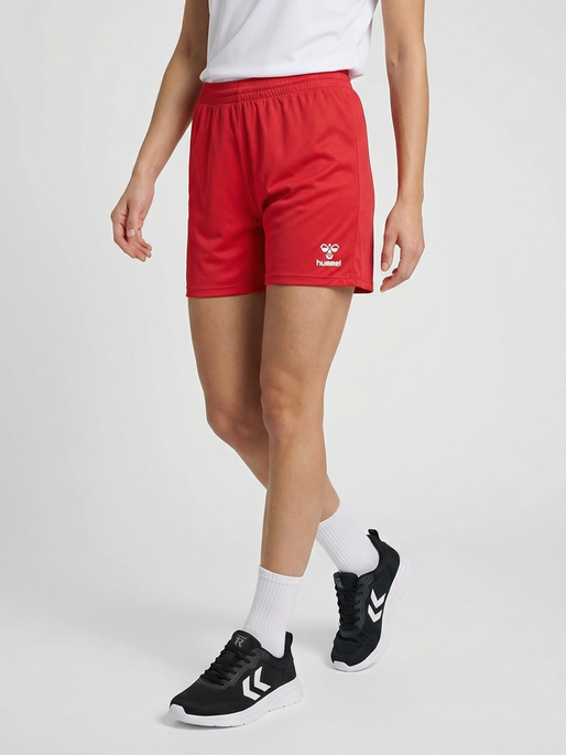 hmlESSENTIAL SHORTS WOMAN, TRUE RED, model