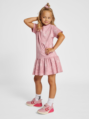 hmlKIMBERLY DRESS S/S, ZEPHYR, model