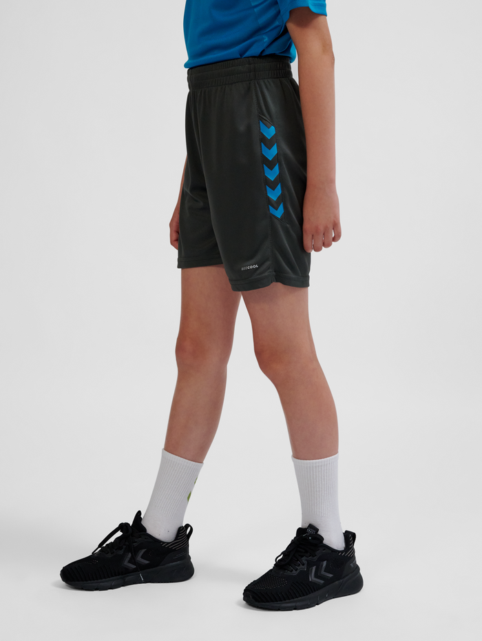 hmlSTALTIC POLY SHORTS KIDS, MAGNET, model