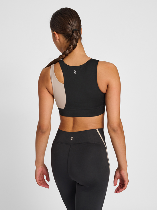 hmlMT RIGA SPORTS BRA, BLACK, model