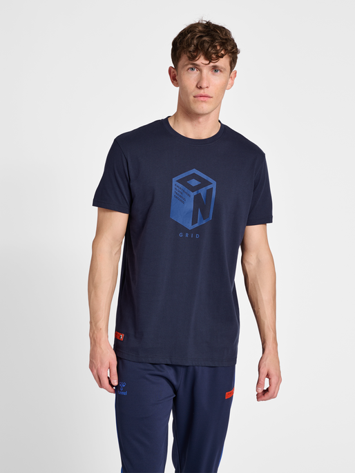 hmlPRO GRID COTTON T-SHIRT S/S, 7094, model