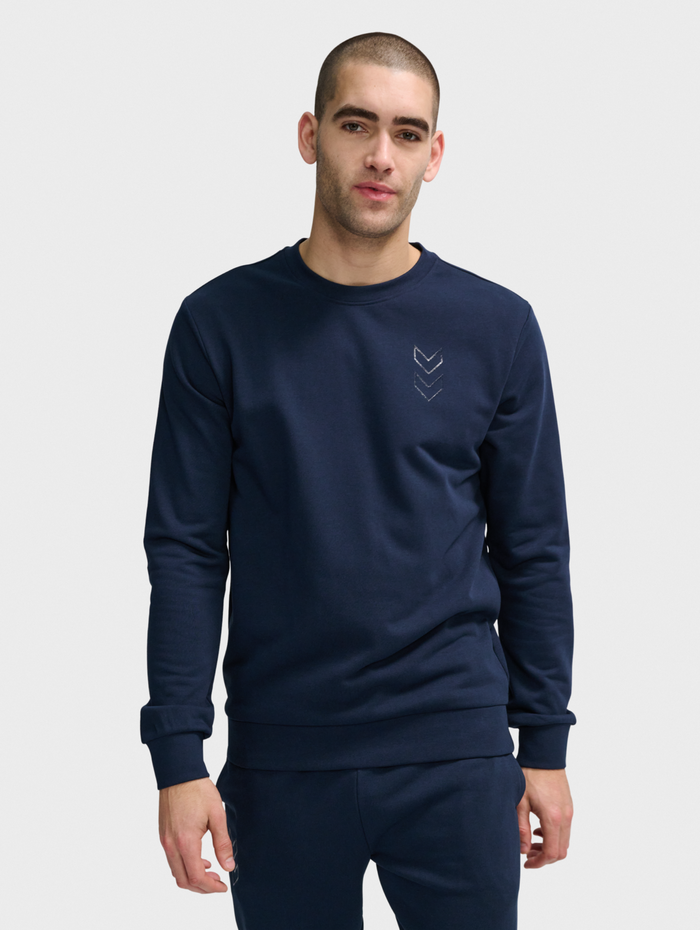hmlACTIVE SWEATSHIRT, TOTAL ECLIPSE, model