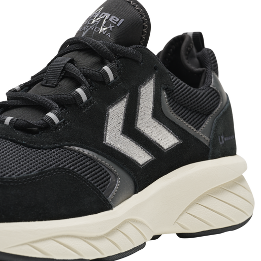 MARATHONA REACH LX, BLACK/WHITE, packshot