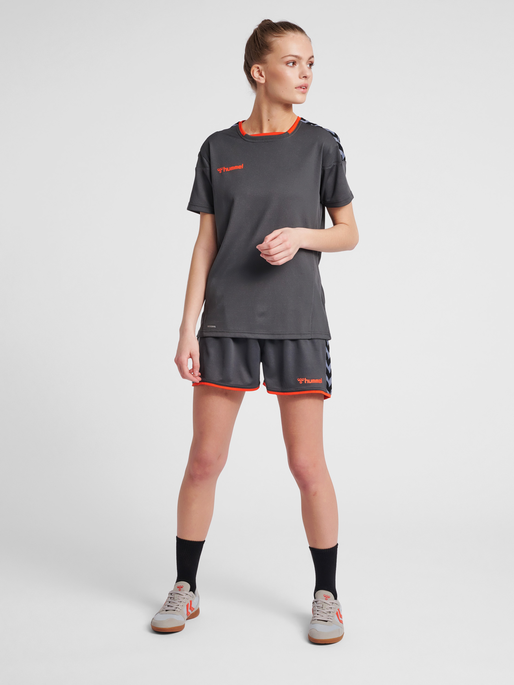 hmlAUTHENTIC POLY SHORTS WOMAN, ASPHALT, model