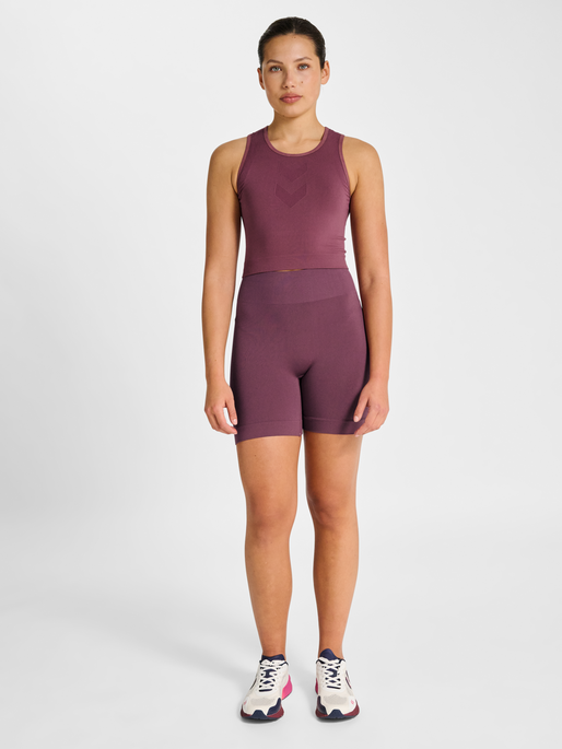 hmlHIIT SEAMLESS W TOP, NOCTURNE, model