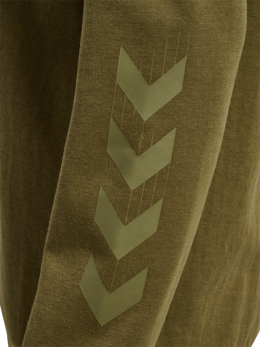 hmlTRAVEL SWEAT HOODIE, MILITARY OLIVE hmlTRAVEL SWEAT HOODIE, MILITARY OLIVE, packshot