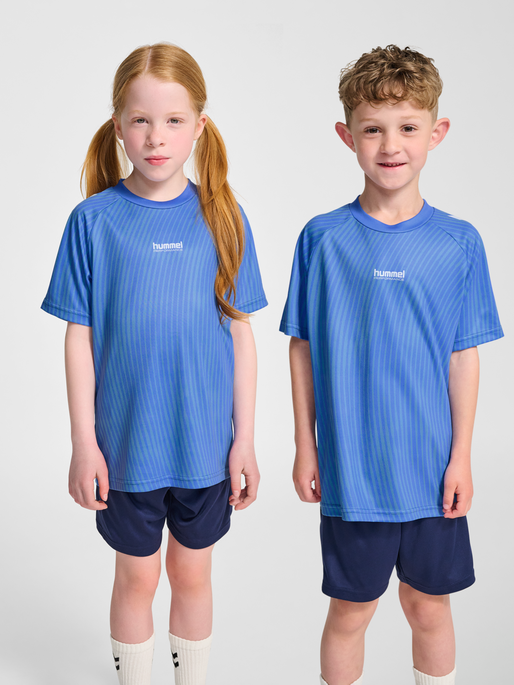 hmlJR GOAL AOP T-SHIRT S/S, LICHEN BLUE, model