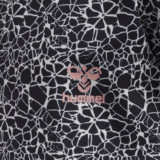 hmlNANNA T-SHIRT S/S, BLACK/WHITE hmlNANNA T-SHIRT S/S, BLACK/WHITE, packshot