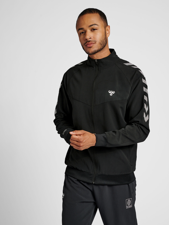 hmlGG12 TRACK JACKET, BLACK, model