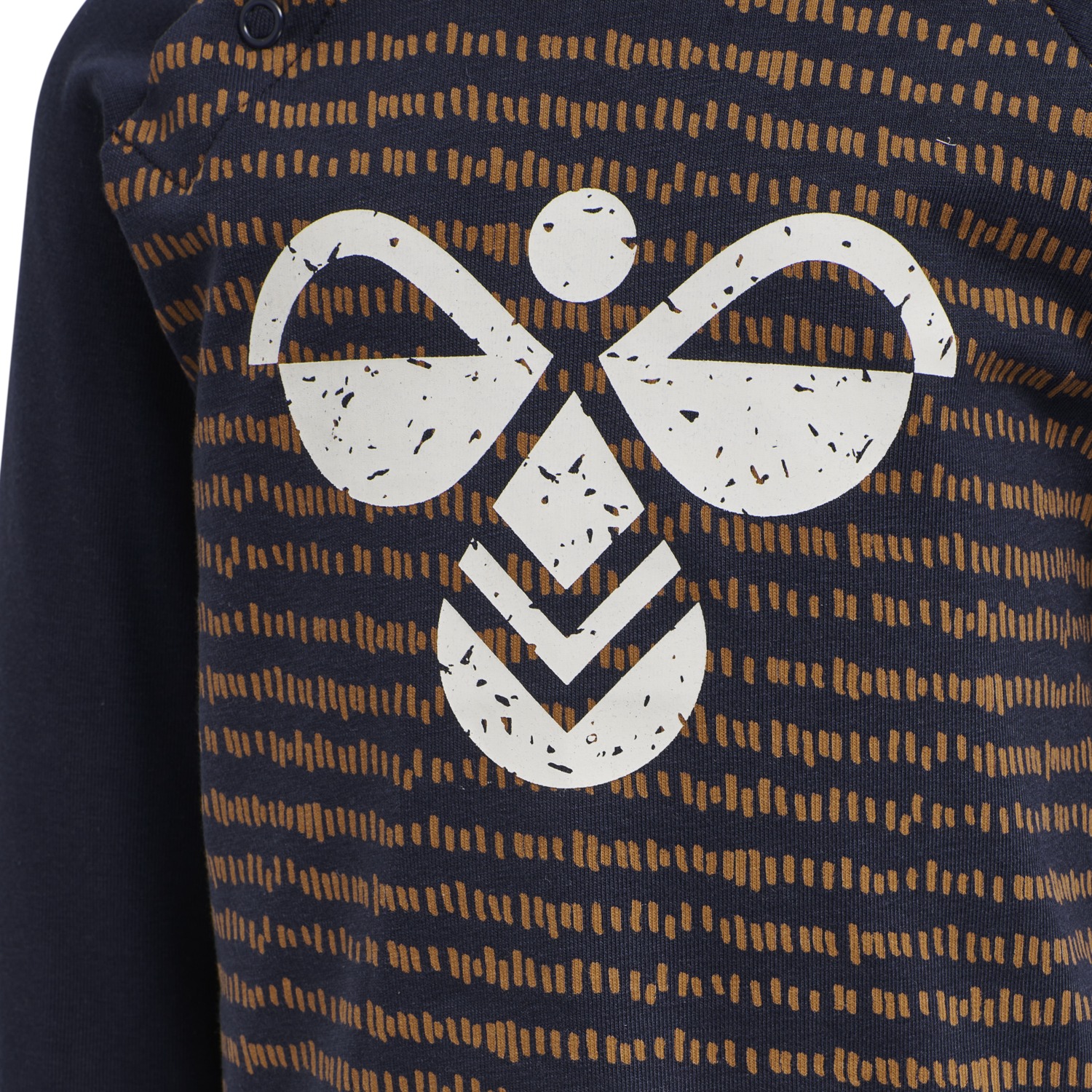 hmlBUSTER T-SHIRT L/S, BLACK IRIS, packshot