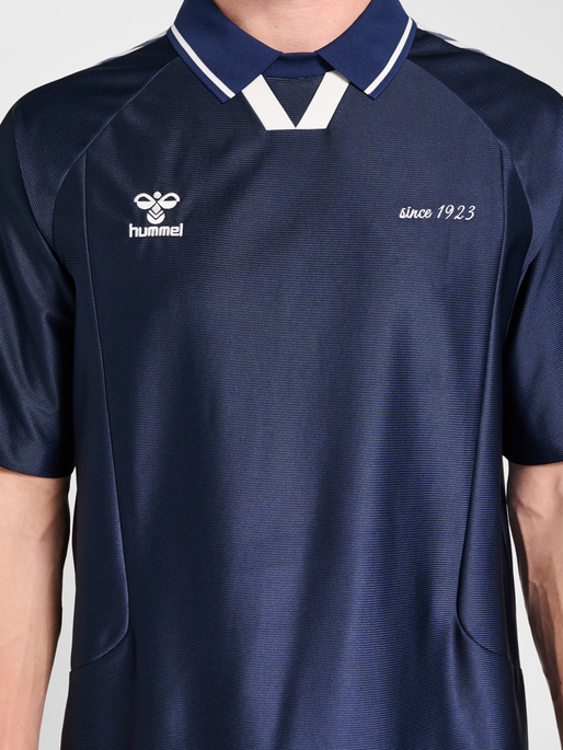 hmlROOT SOCCER JERSEY S/S, MARINE, model