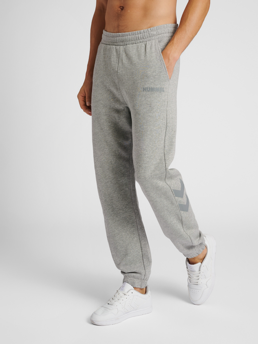 hmlLEGACY REGULAR PANTS, GREY MELANGE, model