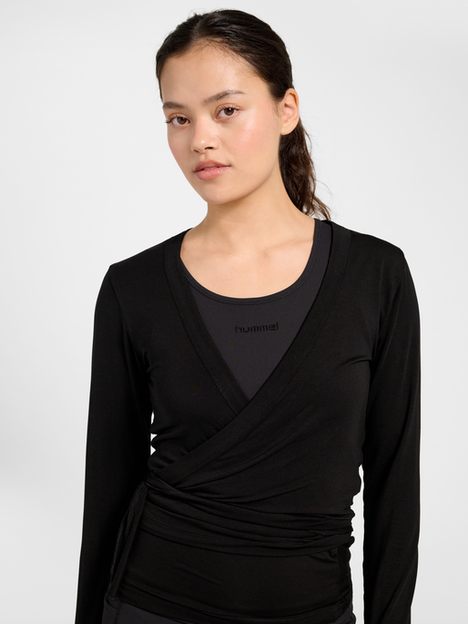 hmlSOFT WRAP BLOUSE, BLACK, model