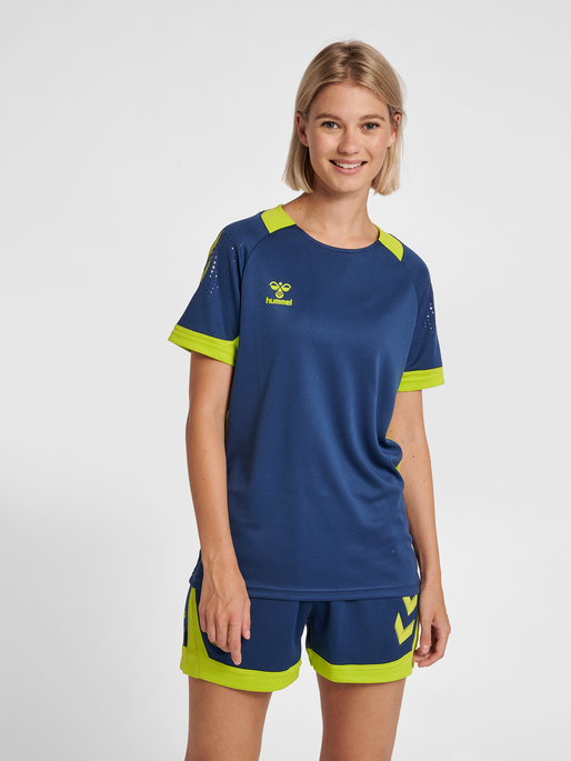 hmlLEAD WOMENS S/S POLY JERSEY, DARK DENIM, model